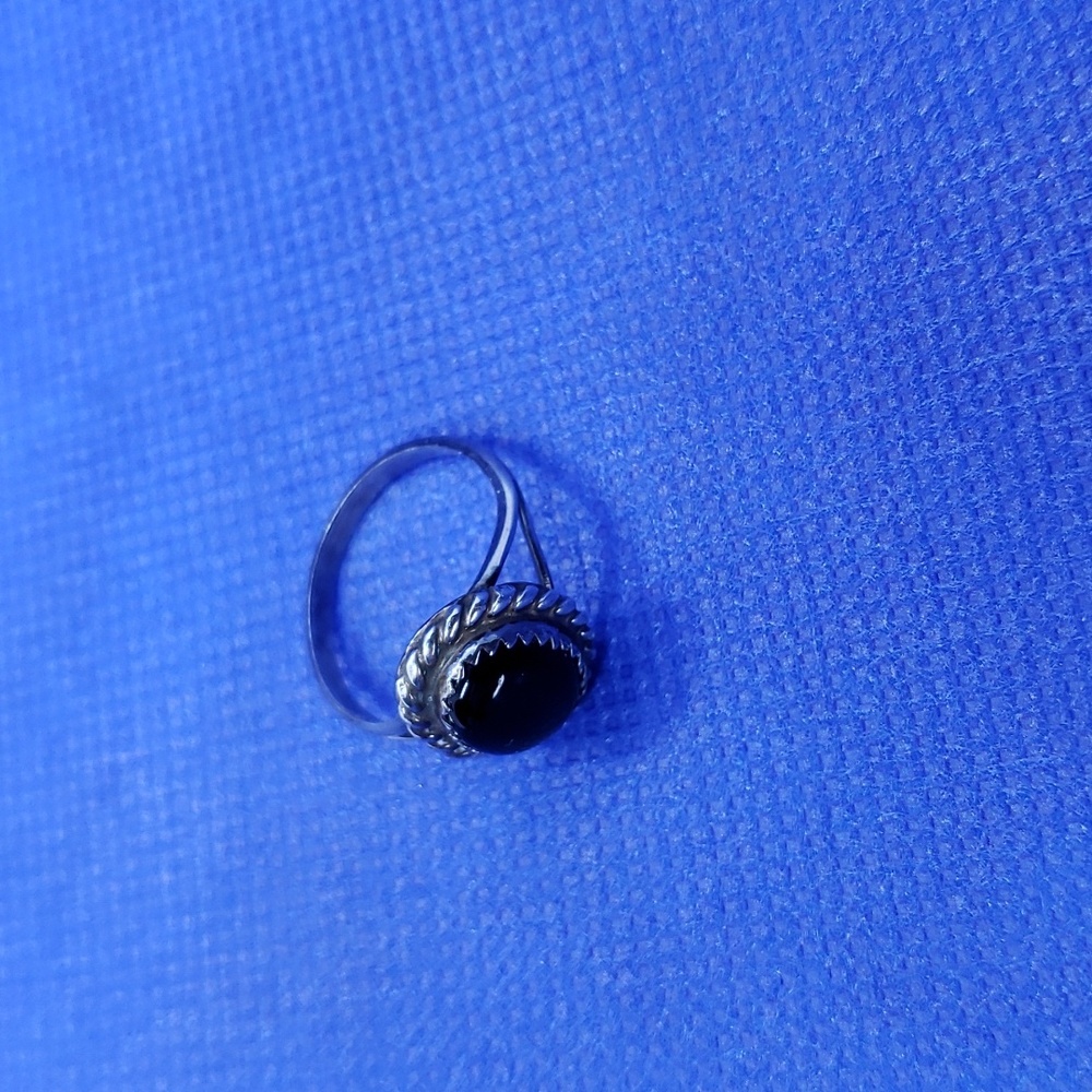 Onyx and sterling silver ring
